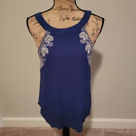 LUQ medieval blue sleeveless top - Picture 1 of 4